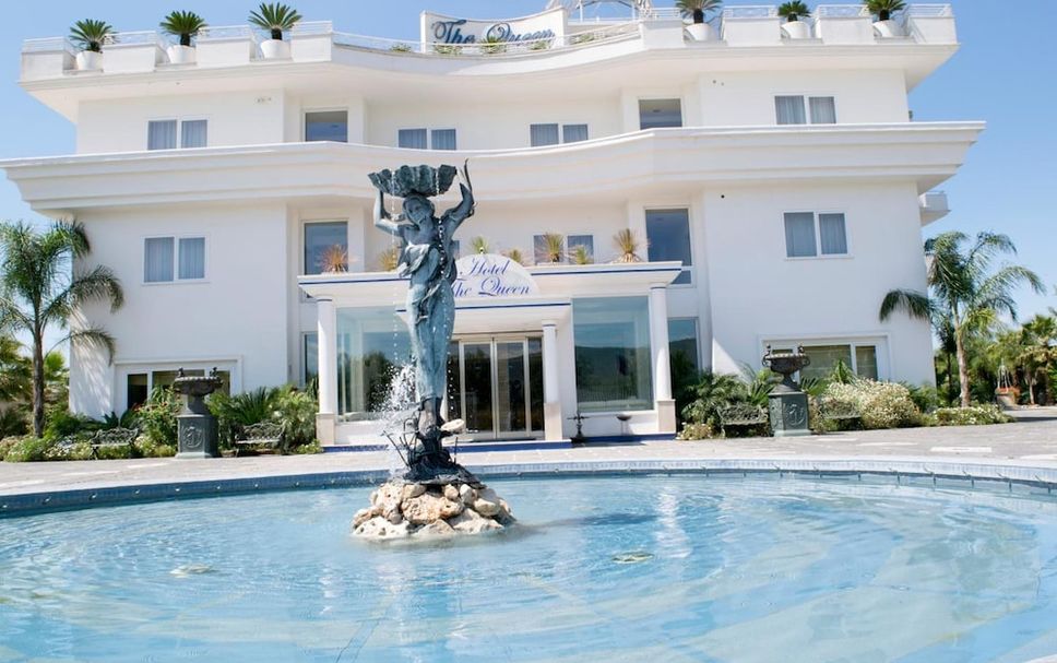 สระว่ายน้ำ รูปภาพ