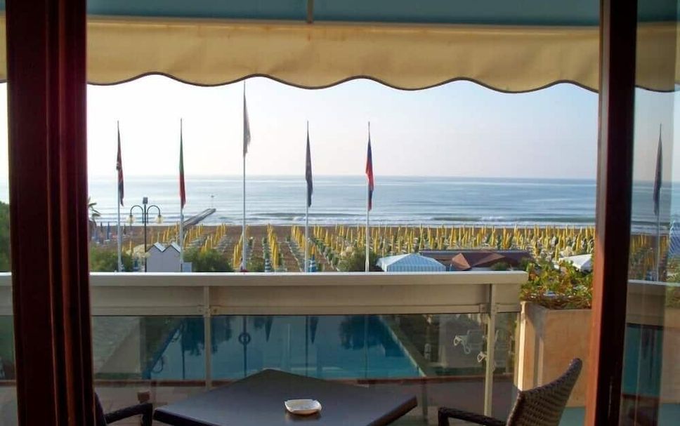 ระเบียง รูปภาพ