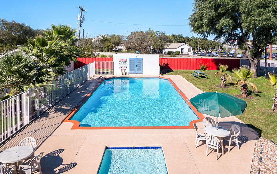 สระว่ายน้ำ รูปภาพ