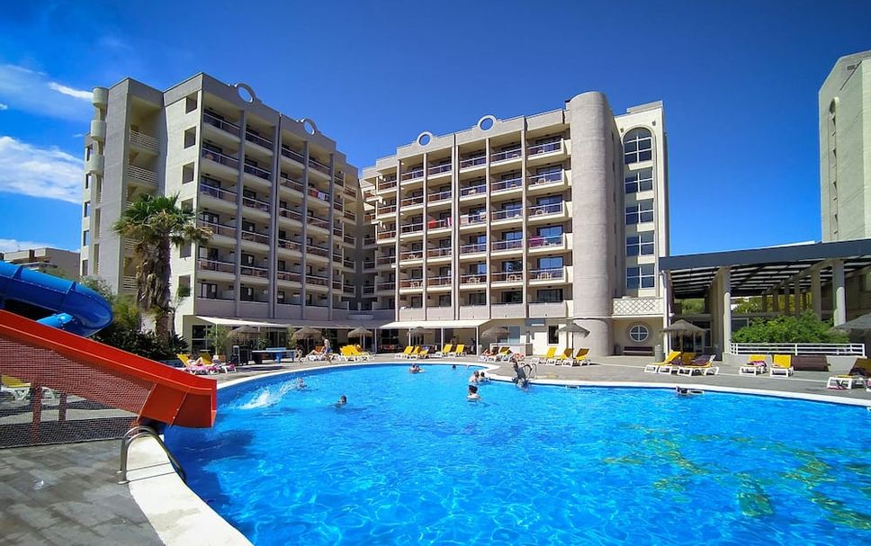 สระว่ายน้ำ รูปภาพ