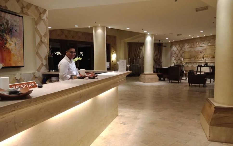 แผนกต้อนรับส่วนหน้า รูปภาพ