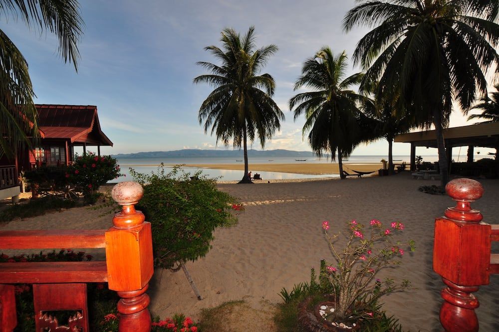 ชายหาด