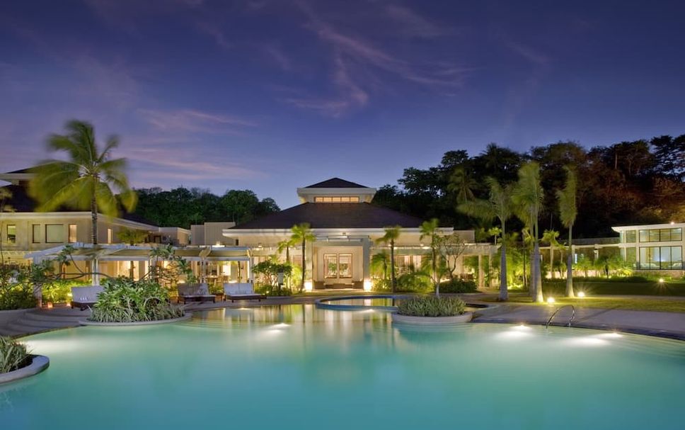 สระว่ายน้ำ รูปภาพ