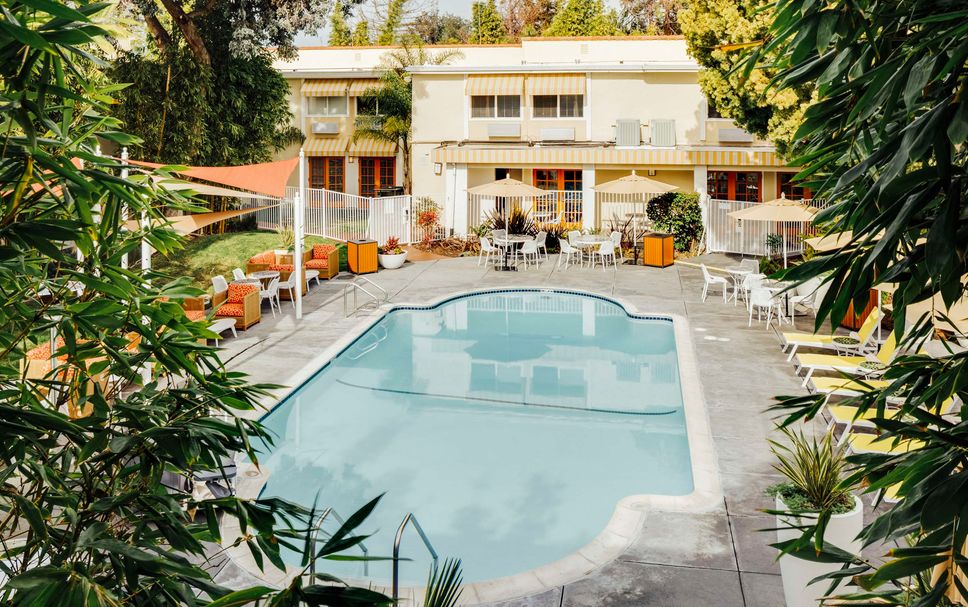 สระว่ายน้ำ รูปภาพ