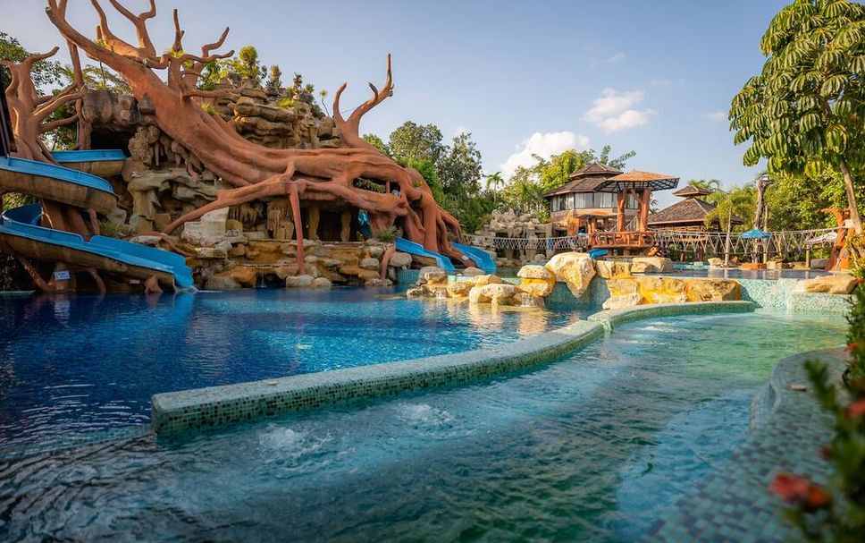 สระว่ายน้ำ รูปภาพ