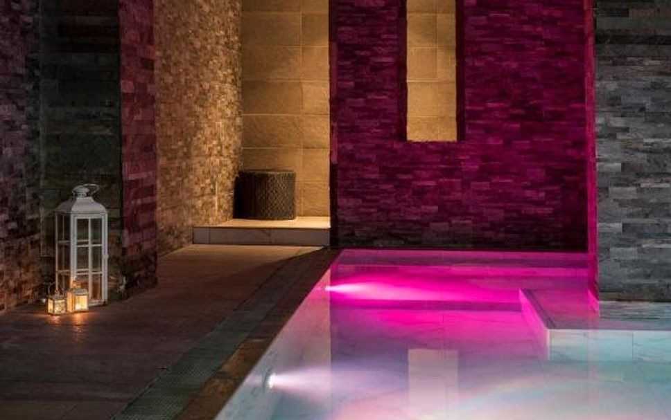 สระว่ายน้ำ รูปภาพ