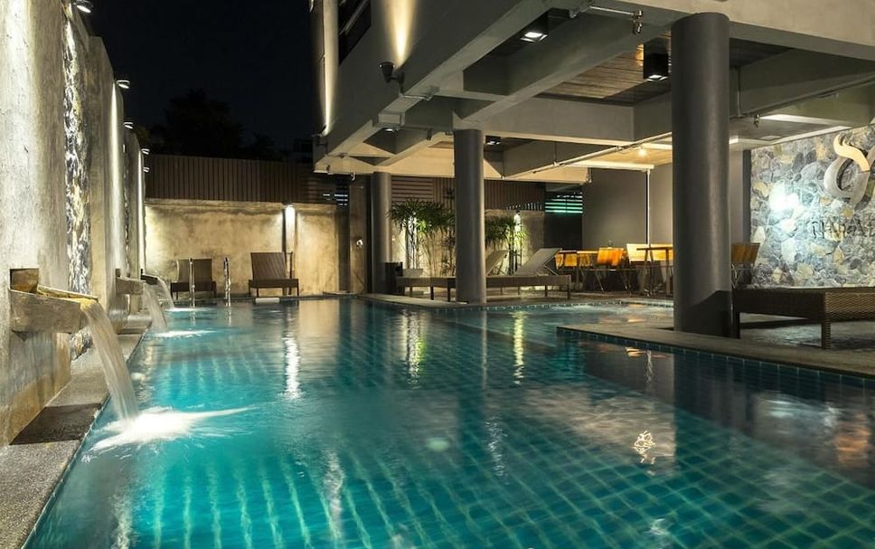 สระว่ายน้ำ รูปภาพ