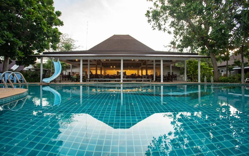 สระว่ายน้ำ รูปภาพ