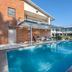 สระว่ายน้ำ