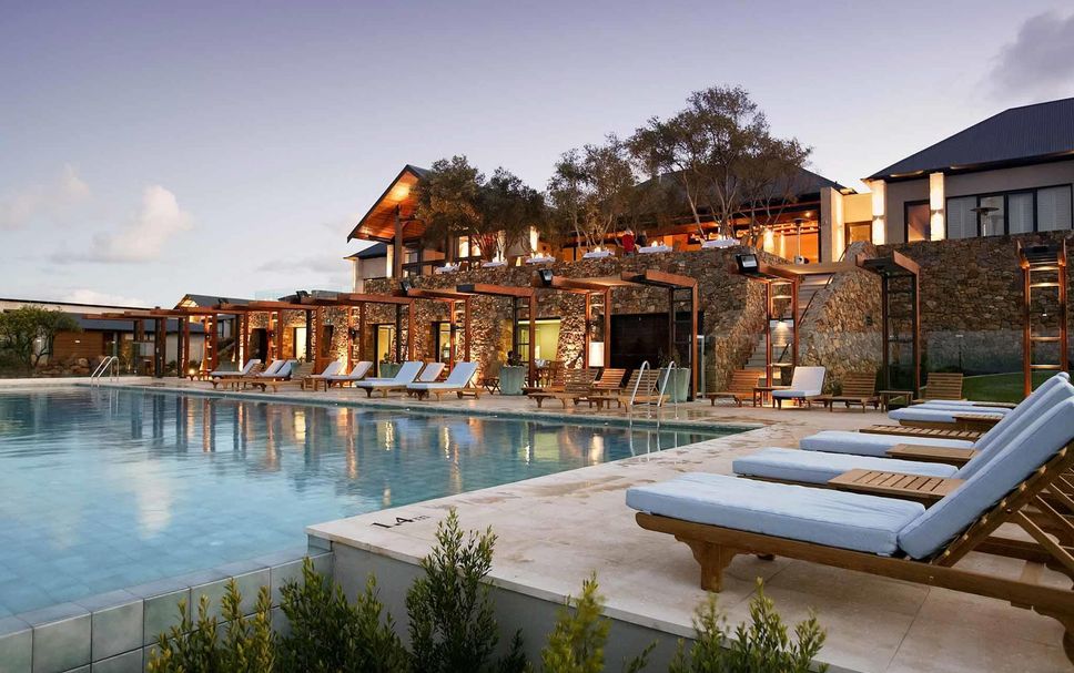 สระว่ายน้ำ รูปภาพ