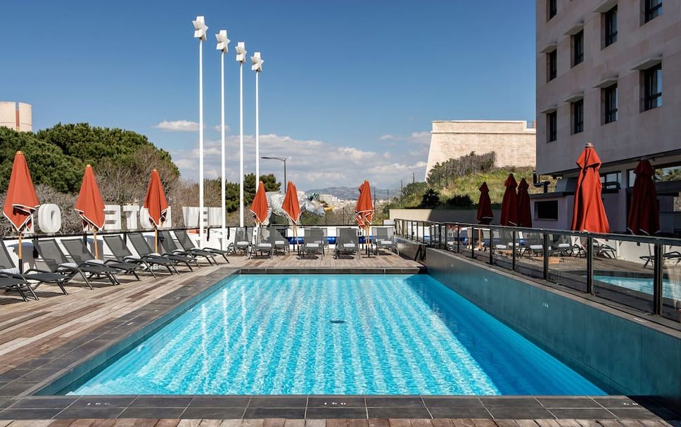 สระว่ายน้ำ รูปภาพ