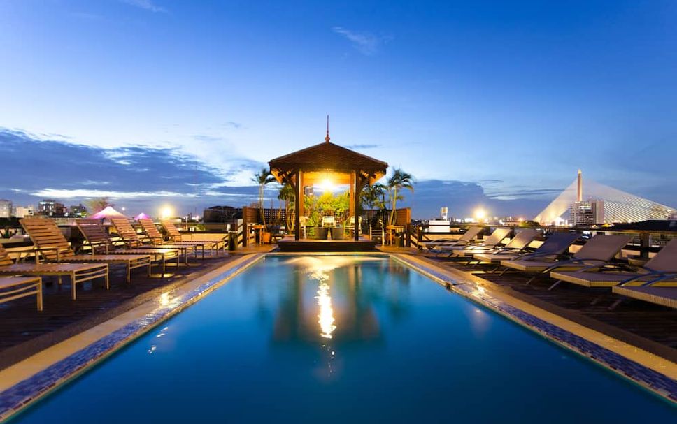 สระว่ายน้ำ รูปภาพ