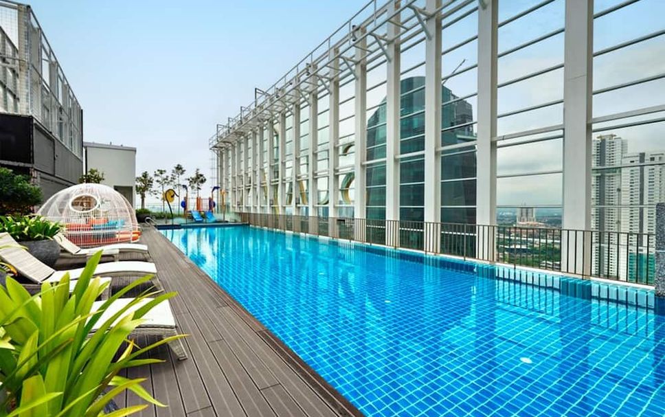 สระว่ายน้ำ รูปภาพ