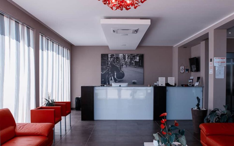 แผนกต้อนรับส่วนหน้า รูปภาพ