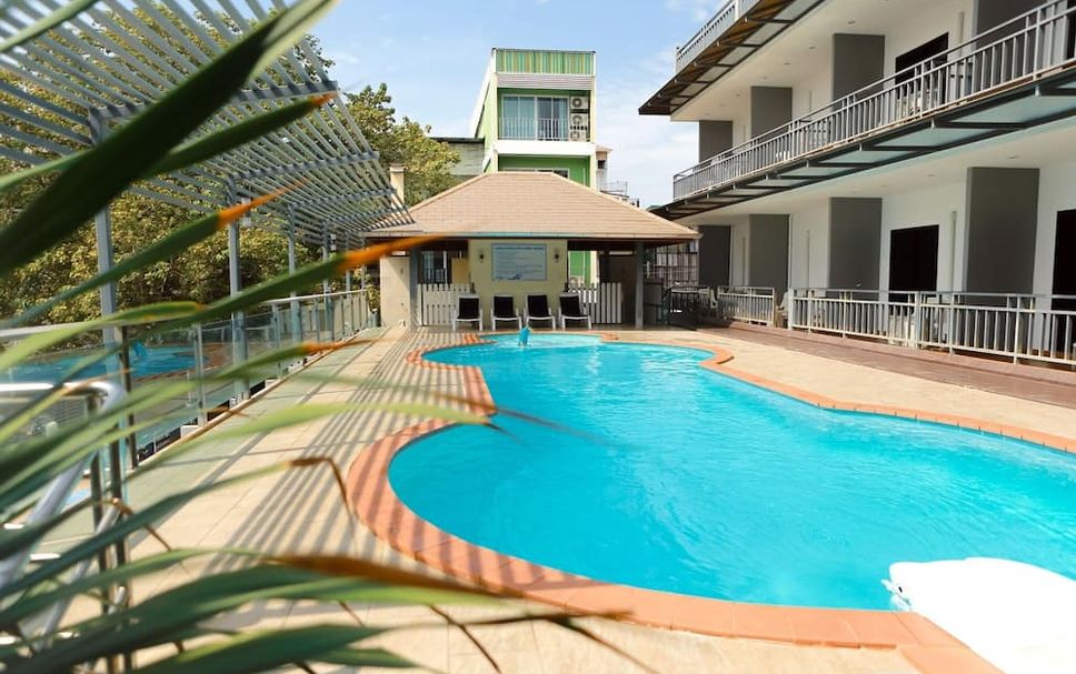 สระว่ายน้ำ รูปภาพ