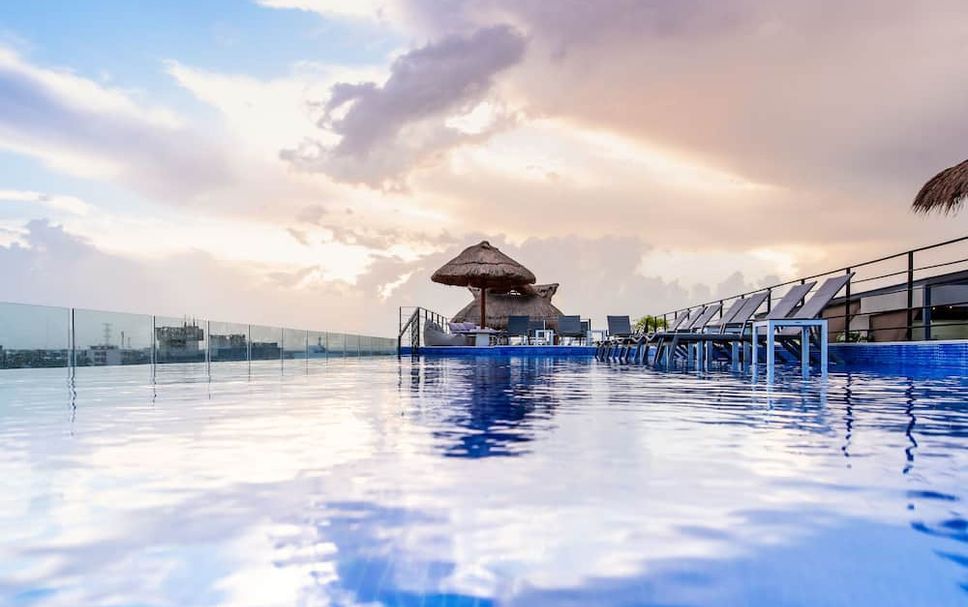 สระว่ายน้ำ รูปภาพ