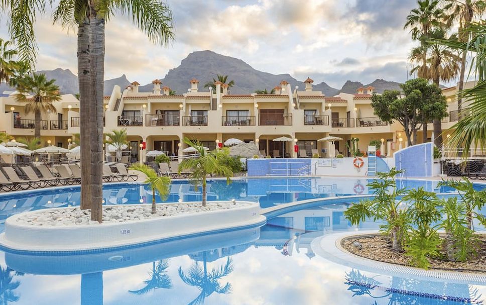 สระว่ายน้ำ รูปภาพ