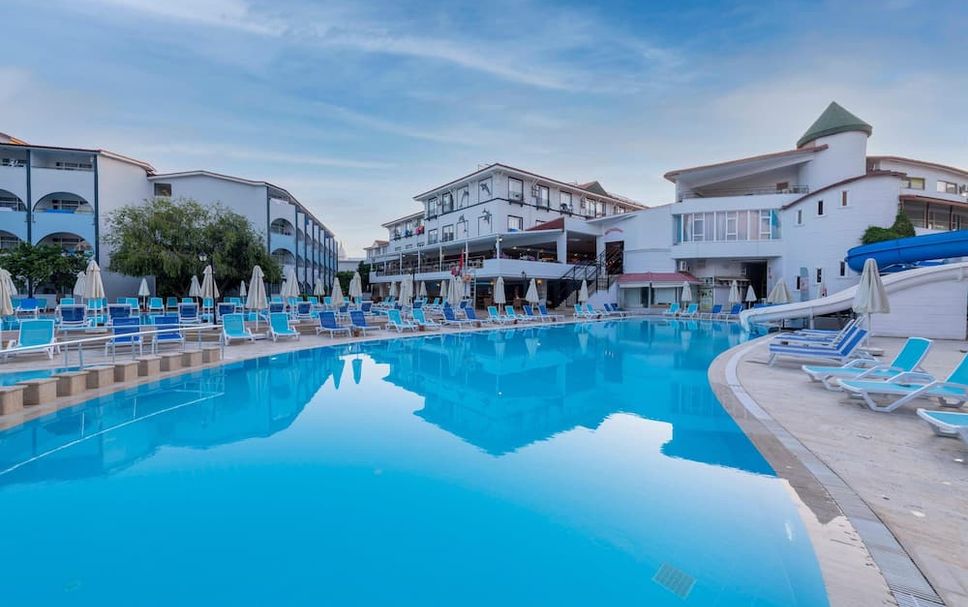 สระว่ายน้ำ รูปภาพ