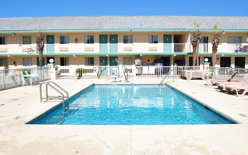 สระว่ายน้ำ รูปภาพ