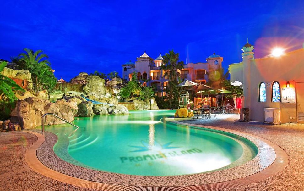 สระว่ายน้ำ รูปภาพ