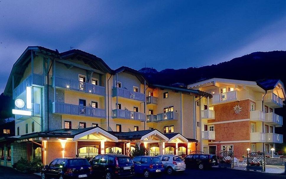 อาคาร รูปภาพ