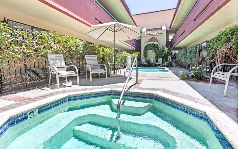 สระว่ายน้ำ รูปภาพ