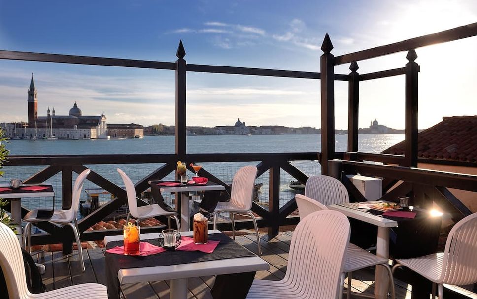 ระเบียง รูปภาพ