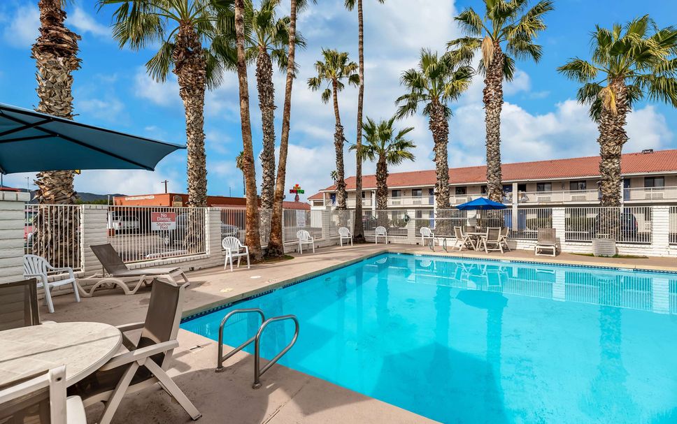 สระว่ายน้ำ รูปภาพ