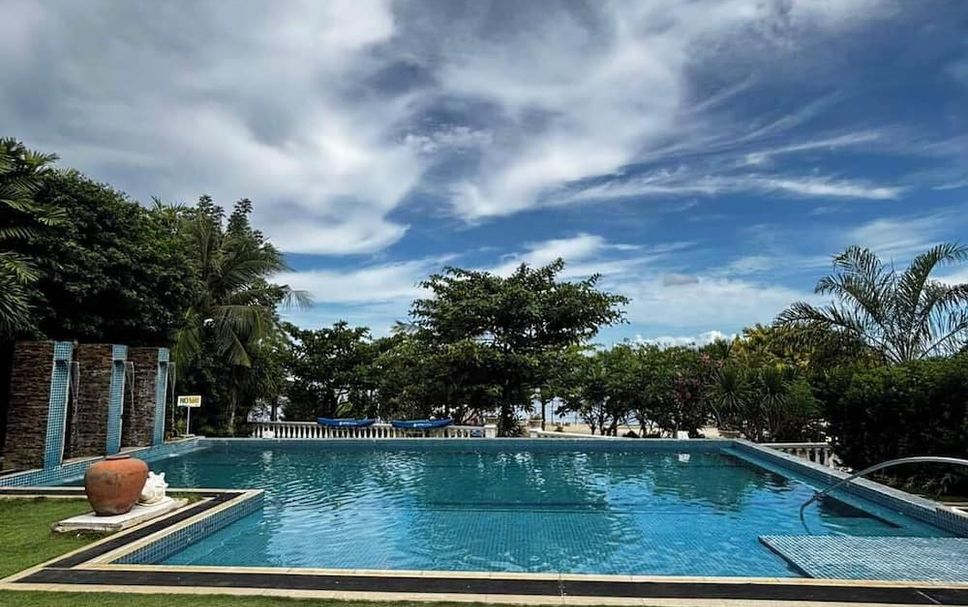 สระว่ายน้ำ รูปภาพ