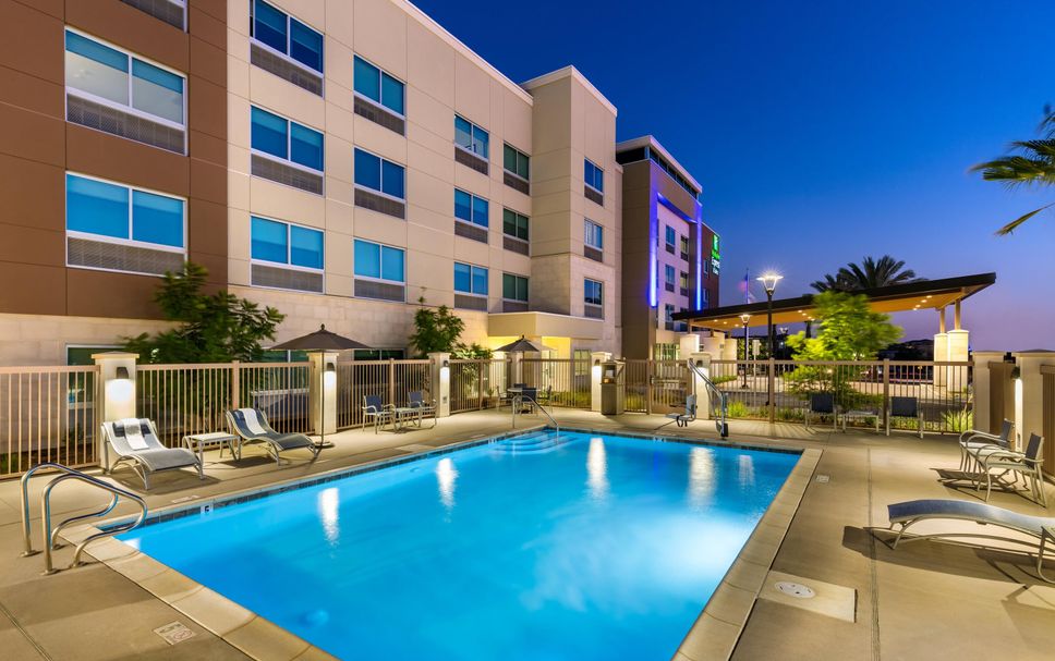 สระว่ายน้ำ รูปภาพ