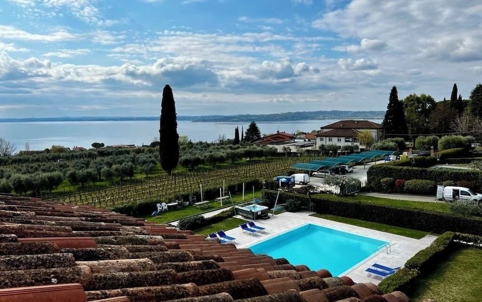 สระว่ายน้ำ รูปภาพ