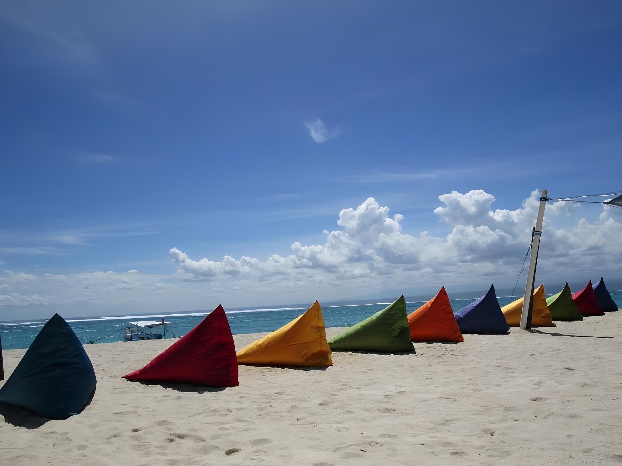ชายหาด