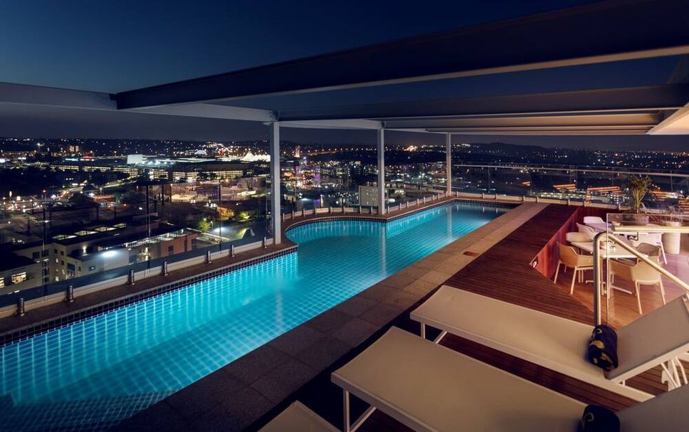 สระว่ายน้ำ รูปภาพ