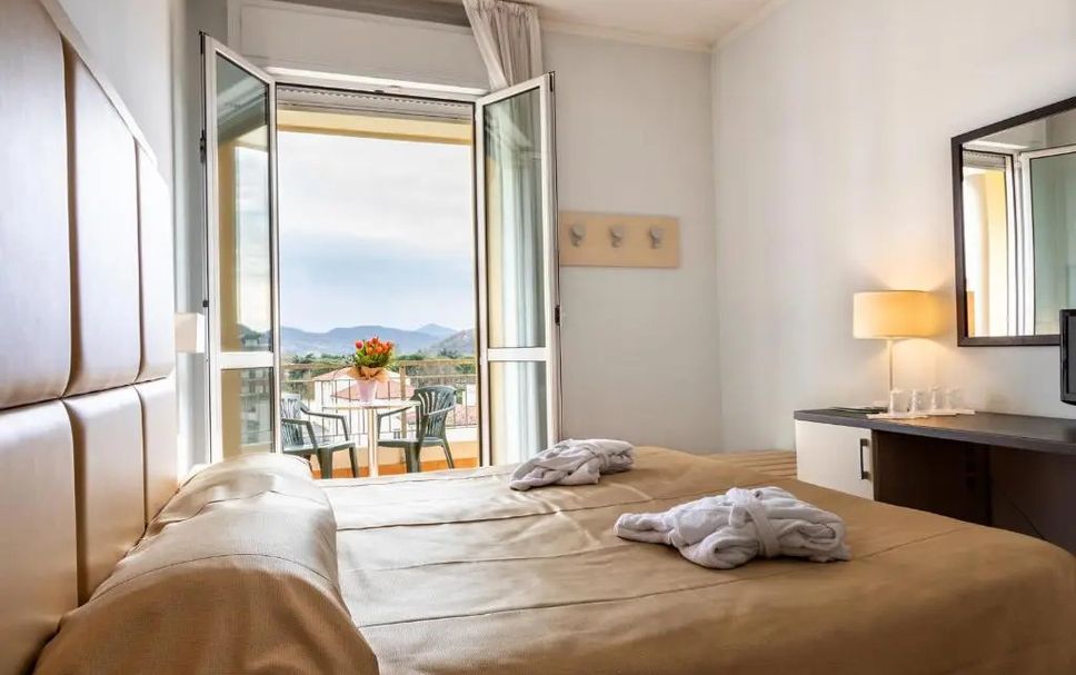 อื่น ๆ รูปภาพ