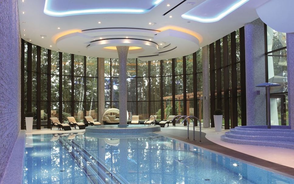 สระว่ายน้ำ รูปภาพ