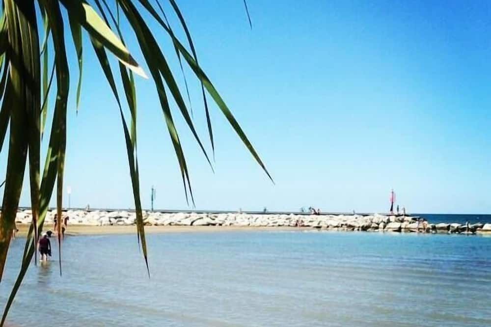 ชายหาด