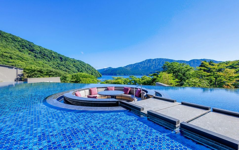 สระว่ายน้ำ รูปภาพ