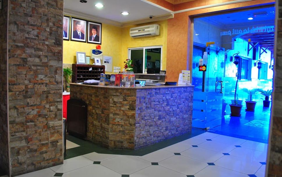 แผนกต้อนรับส่วนหน้า รูปภาพ