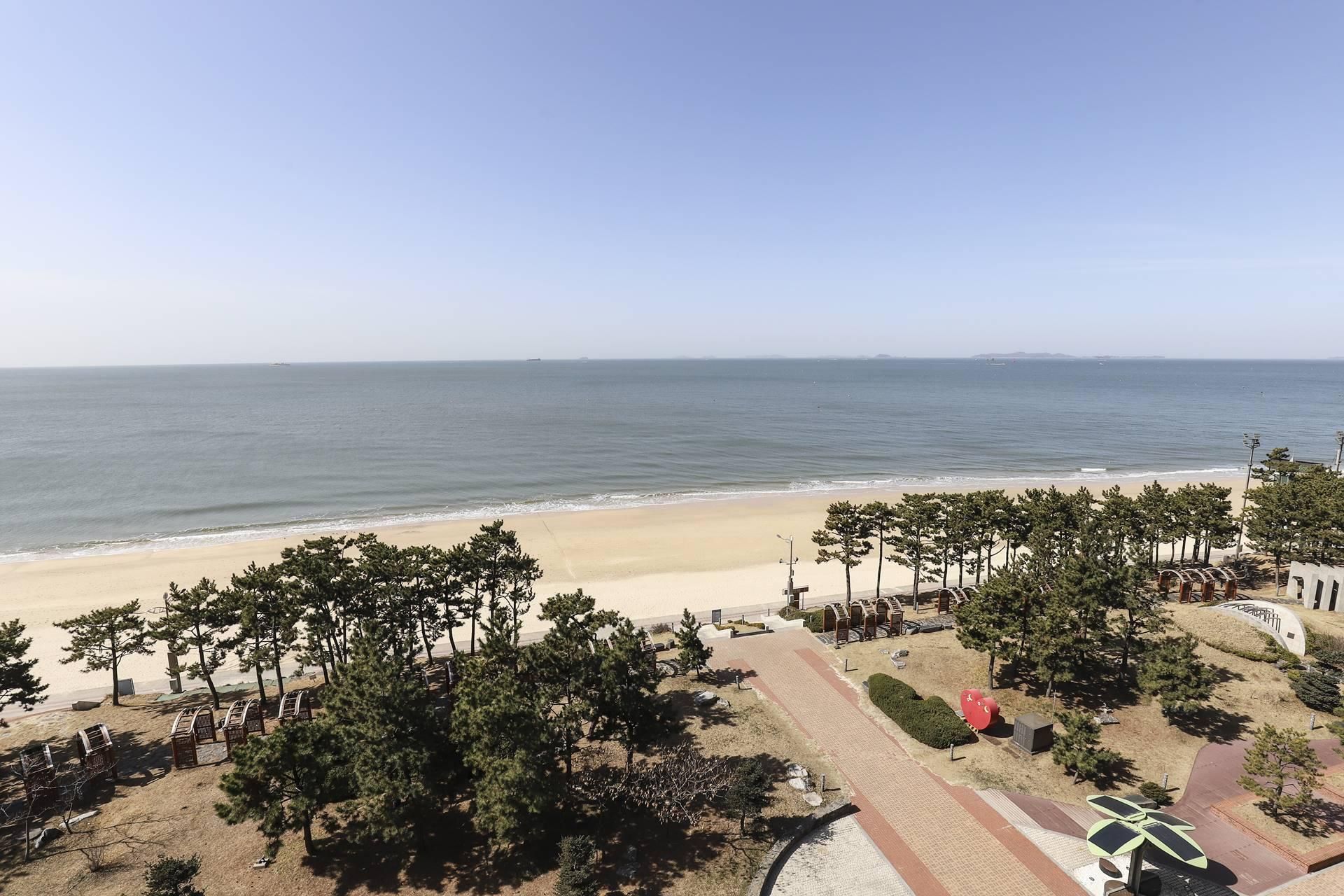 ชายหาด