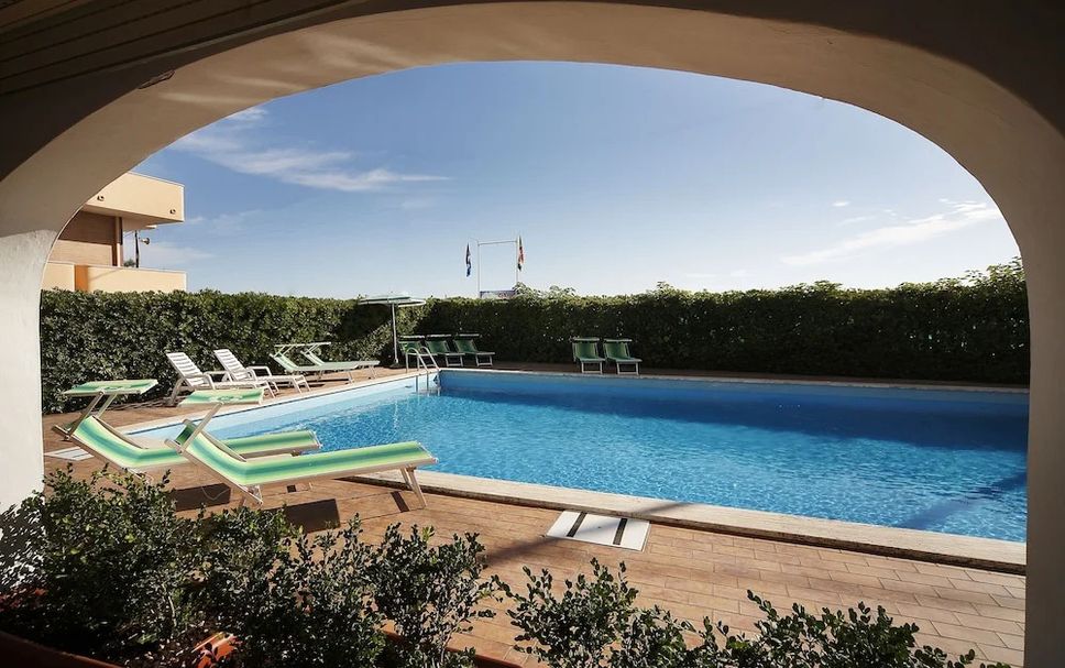 สระว่ายน้ำ รูปภาพ