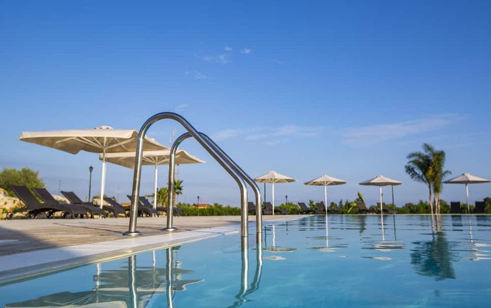 สระว่ายน้ำ รูปภาพ