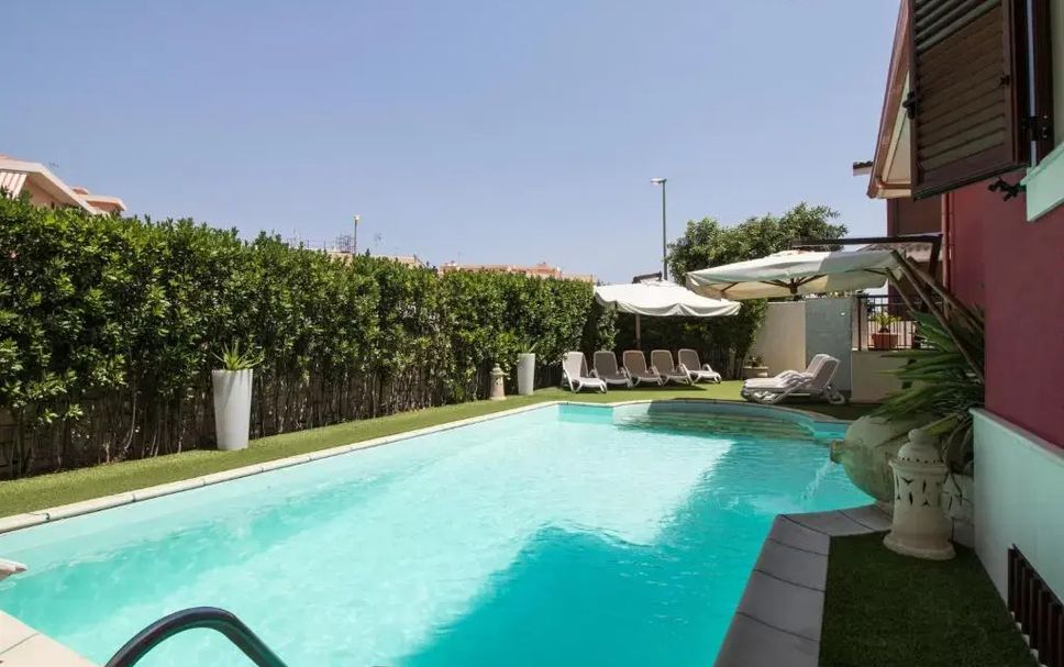 สระว่ายน้ำ รูปภาพ