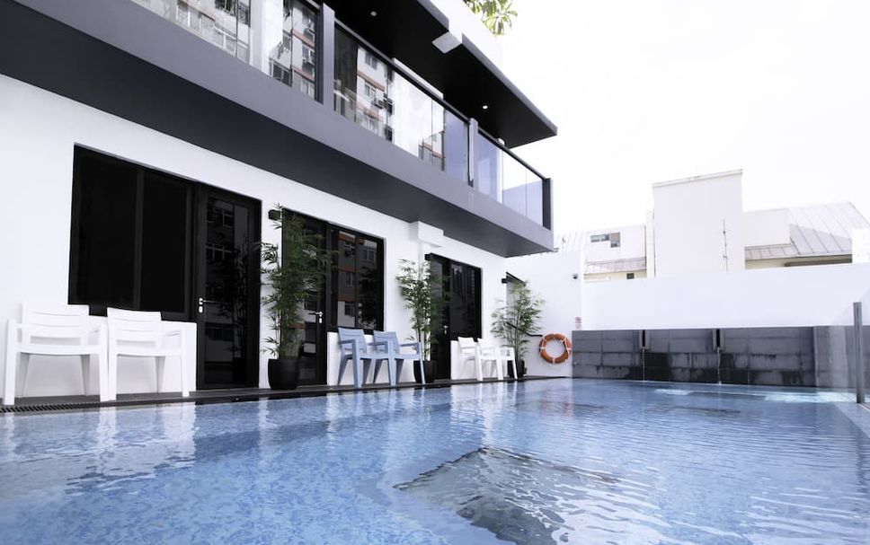 สระว่ายน้ำ รูปภาพ