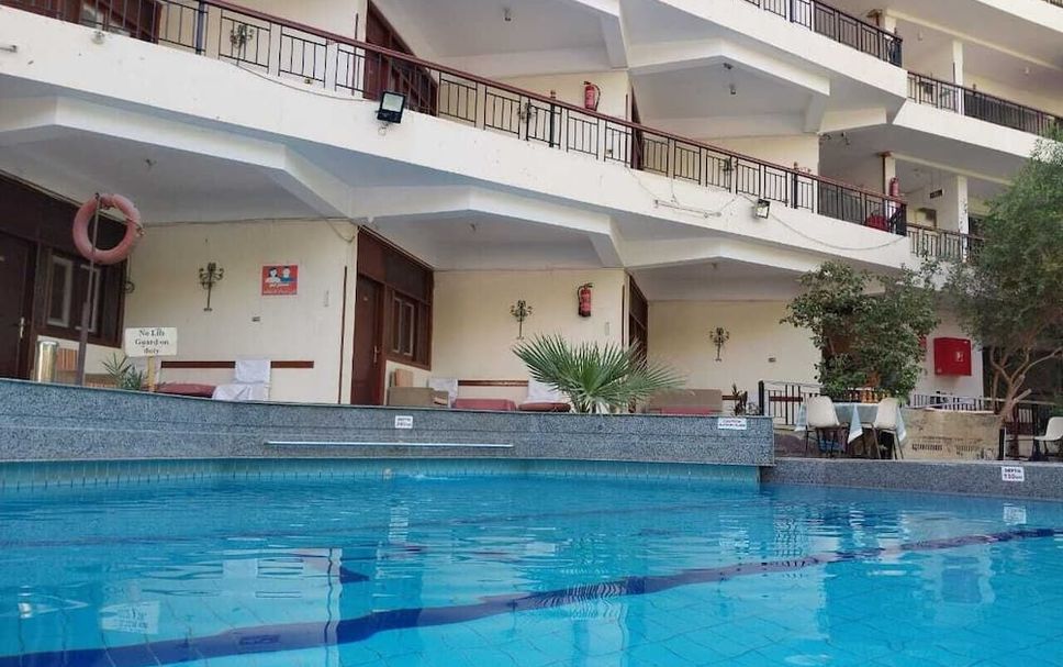 สระว่ายน้ำ รูปภาพ