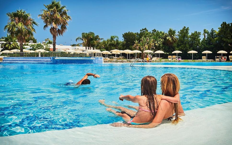 สระว่ายน้ำ รูปภาพ