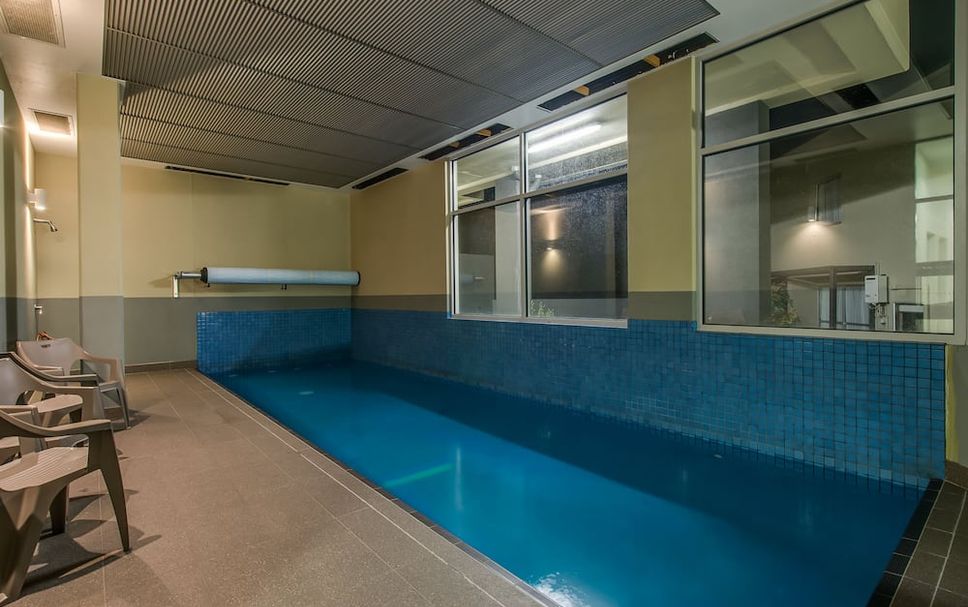 สระว่ายน้ำ รูปภาพ