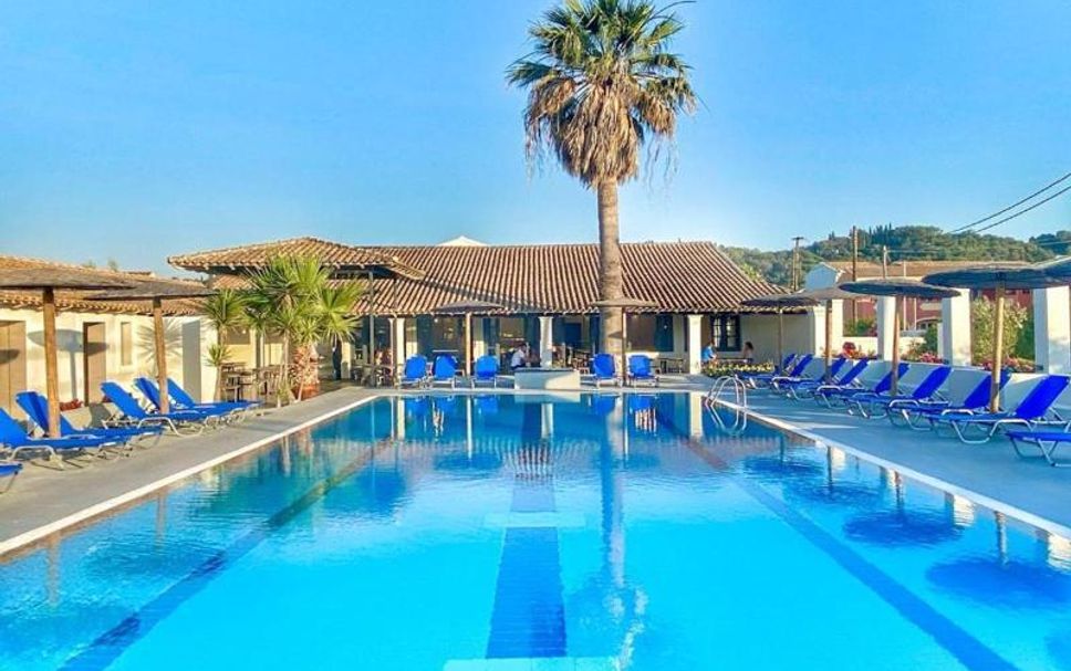 สระว่ายน้ำ รูปภาพ