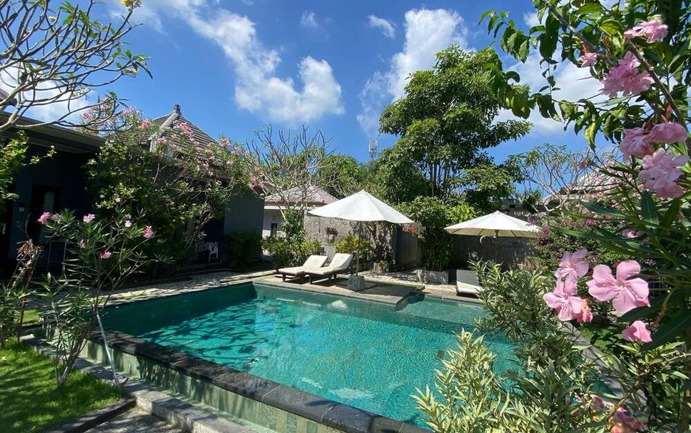 สระว่ายน้ำ รูปภาพ