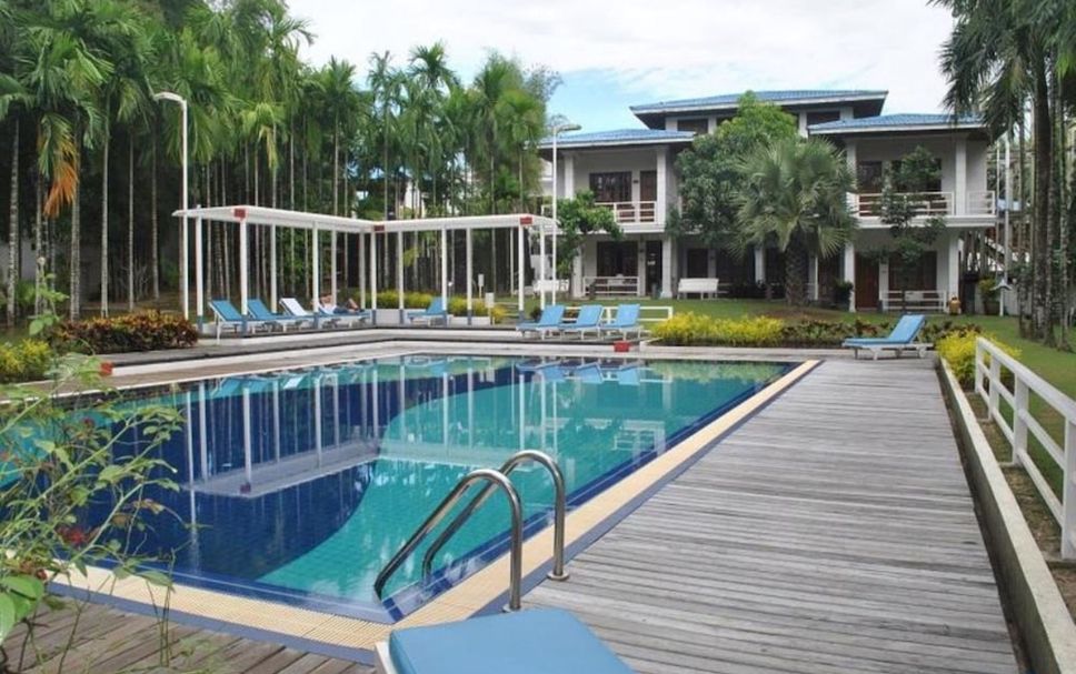 สระว่ายน้ำ รูปภาพ