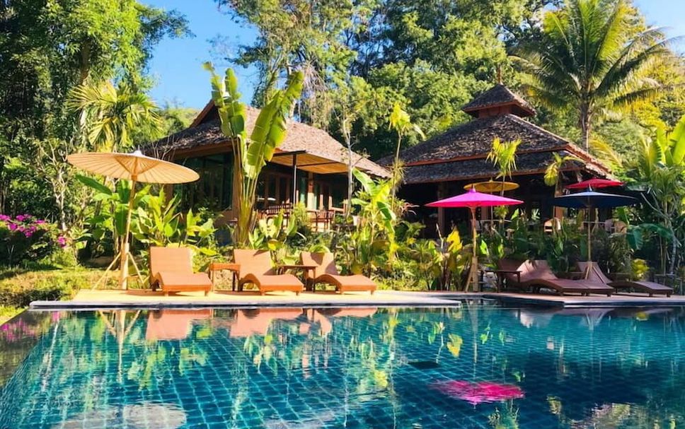 สระว่ายน้ำ รูปภาพ